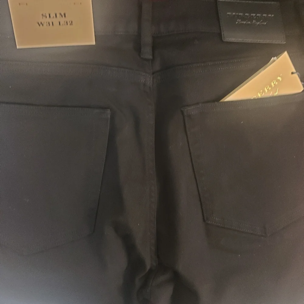 Jeans - Picture 2 of 4